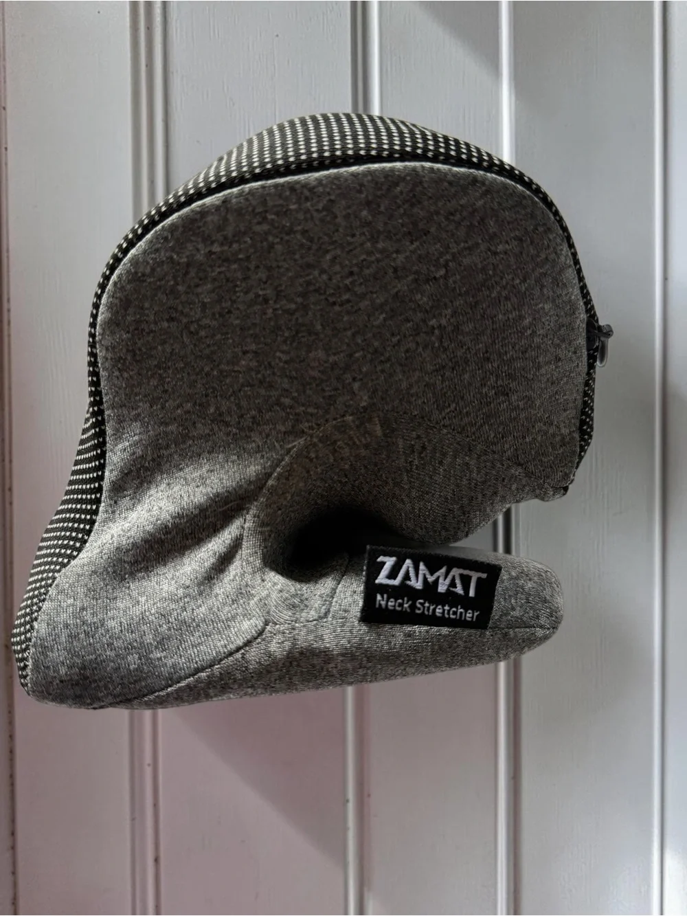 ZAMAT Neck Stretcher Cervical Traction Pillow Neck Pain Relief Memory Foam